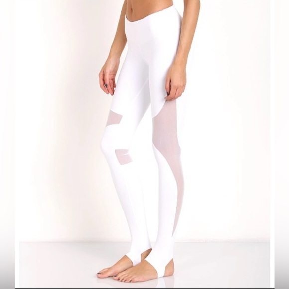 All Yoga Mesh Leggings - Picture 4 of 12